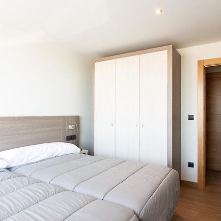 Apartamentos Playa De Los Barcos Isla Plana 외부 사진