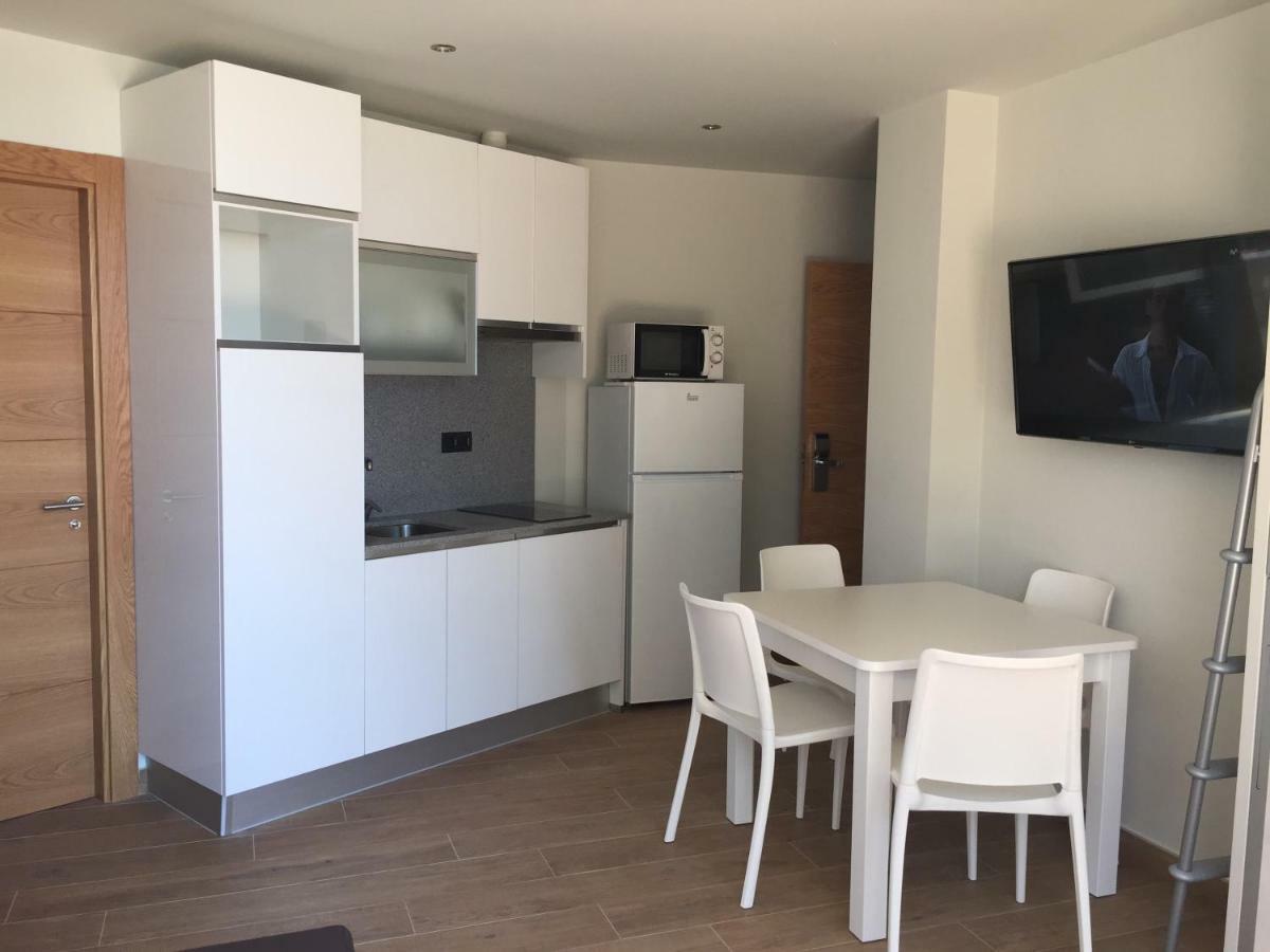 Apartamentos Playa De Los Barcos Isla Plana 외부 사진