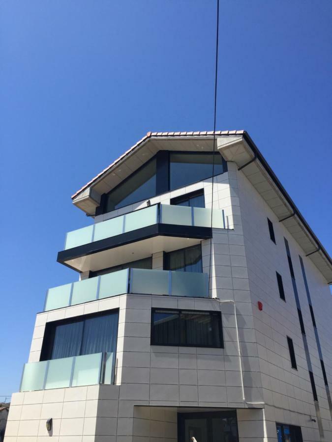 Apartamentos Playa De Los Barcos Isla Plana 외부 사진