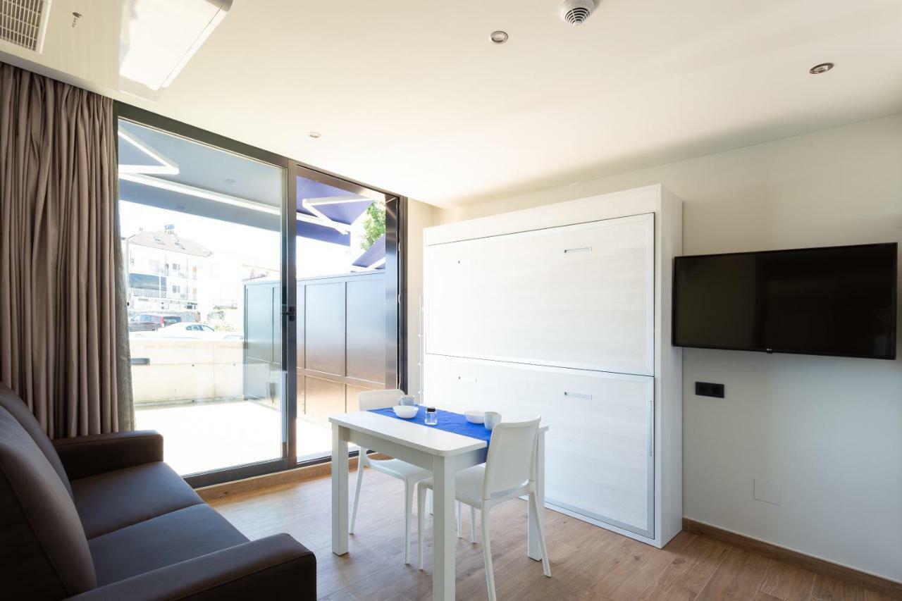 Apartamentos Playa De Los Barcos Isla Plana 외부 사진