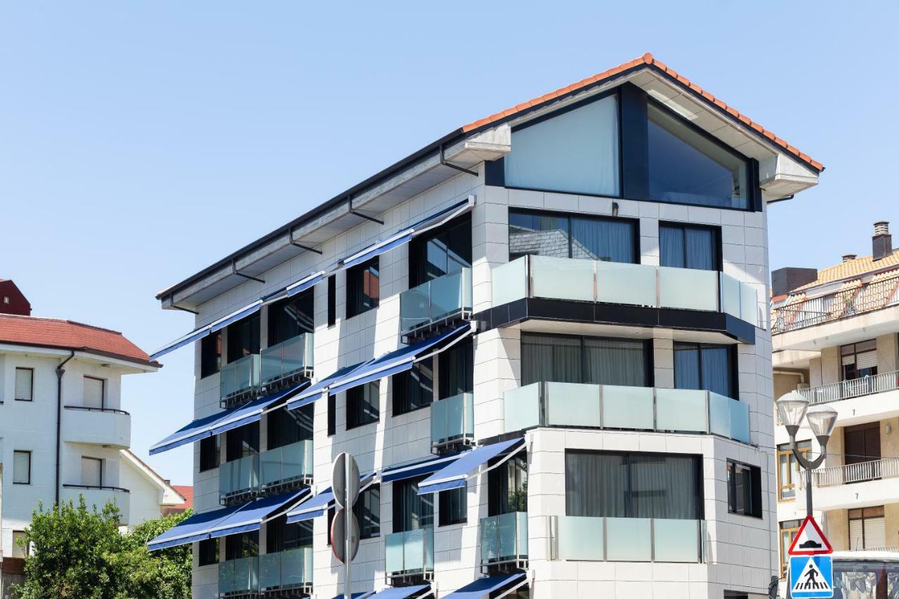 Apartamentos Playa De Los Barcos Isla Plana 외부 사진