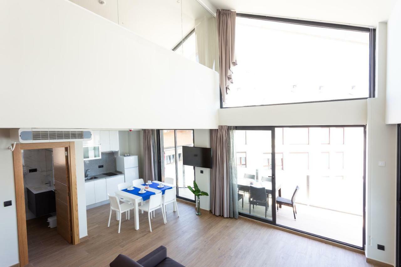 Apartamentos Playa De Los Barcos Isla Plana 외부 사진
